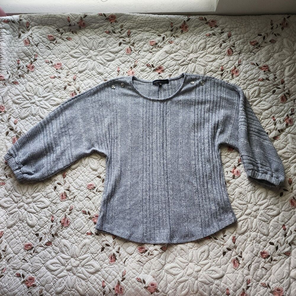 Adrienne Vittadini Gray Ribbed Knit Sweater Size S Dolman Sleeve Accent Studs